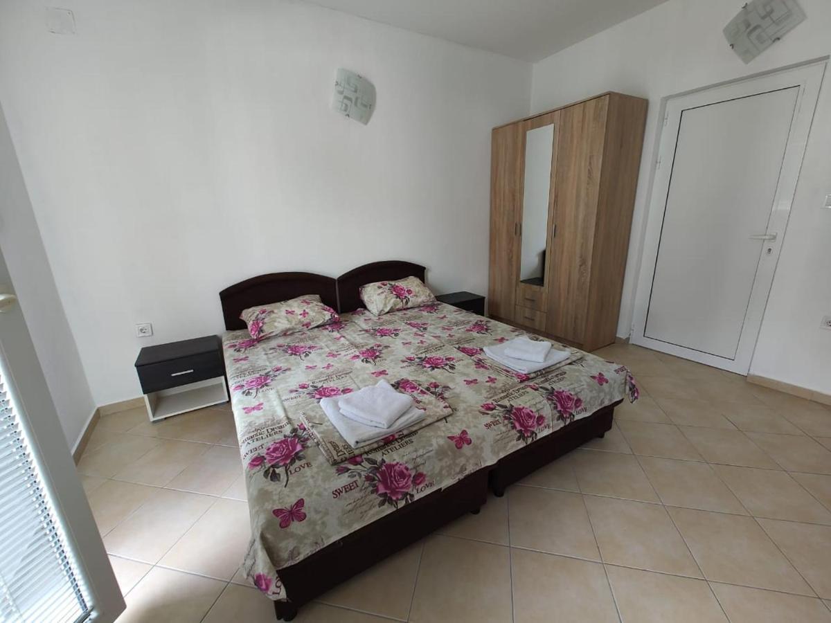 Jovanovic Apartment Тиват Екстериор снимка